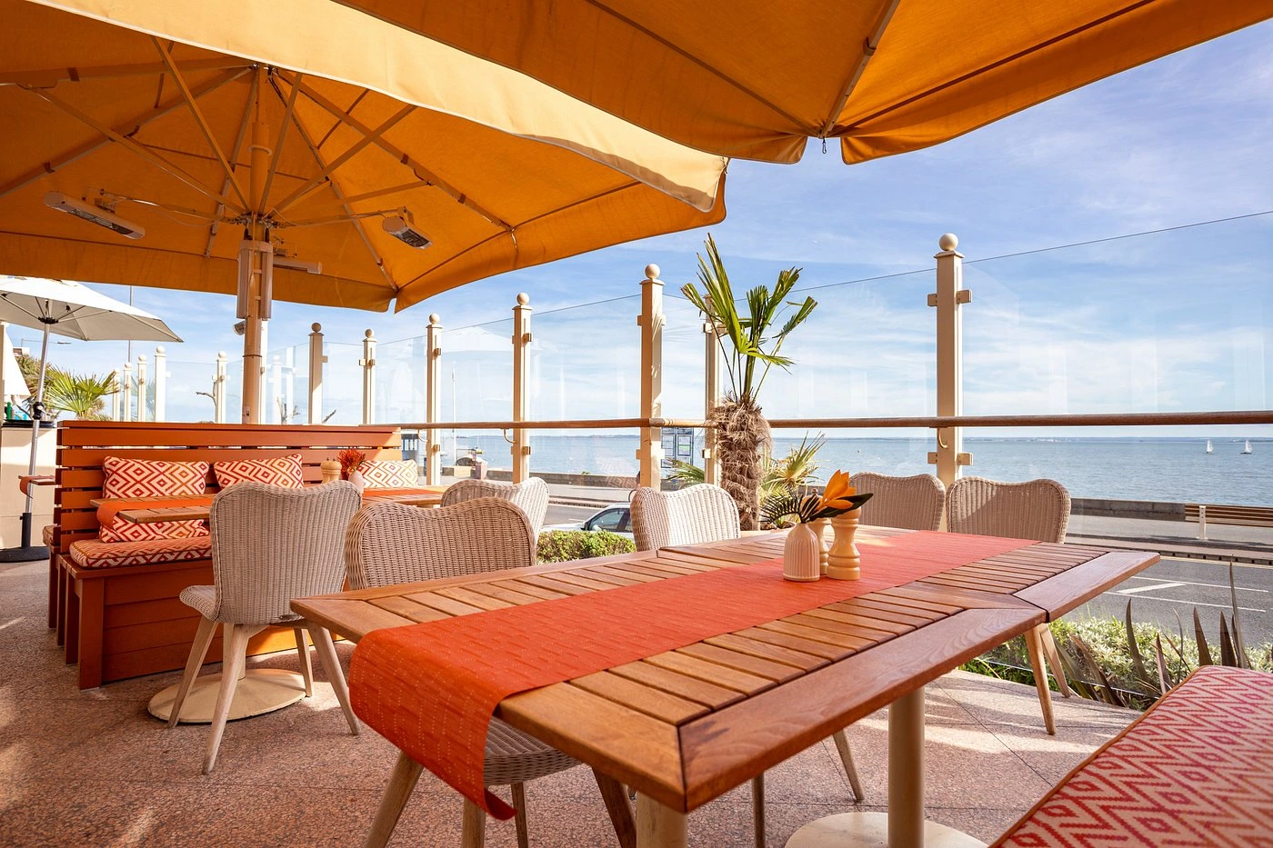 Roslin Beach Hotel