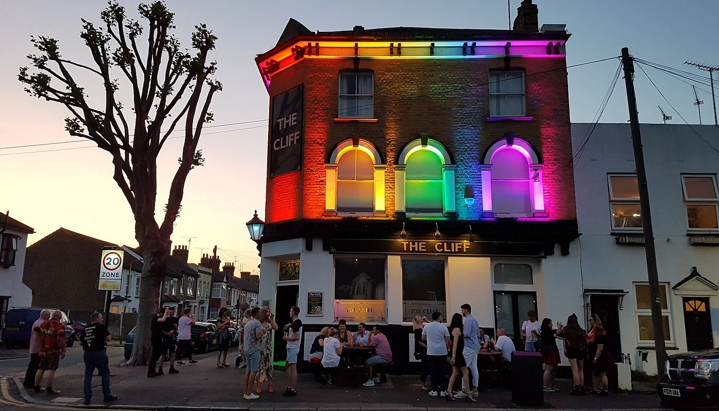 the cliff pub