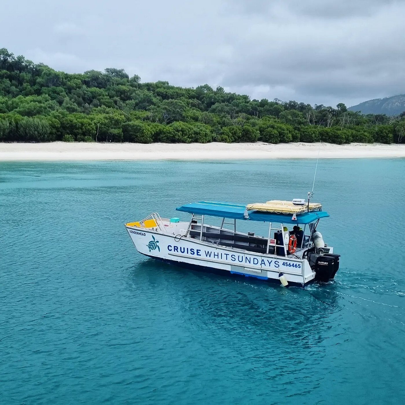 Airlie Beach to Whitehaven boat